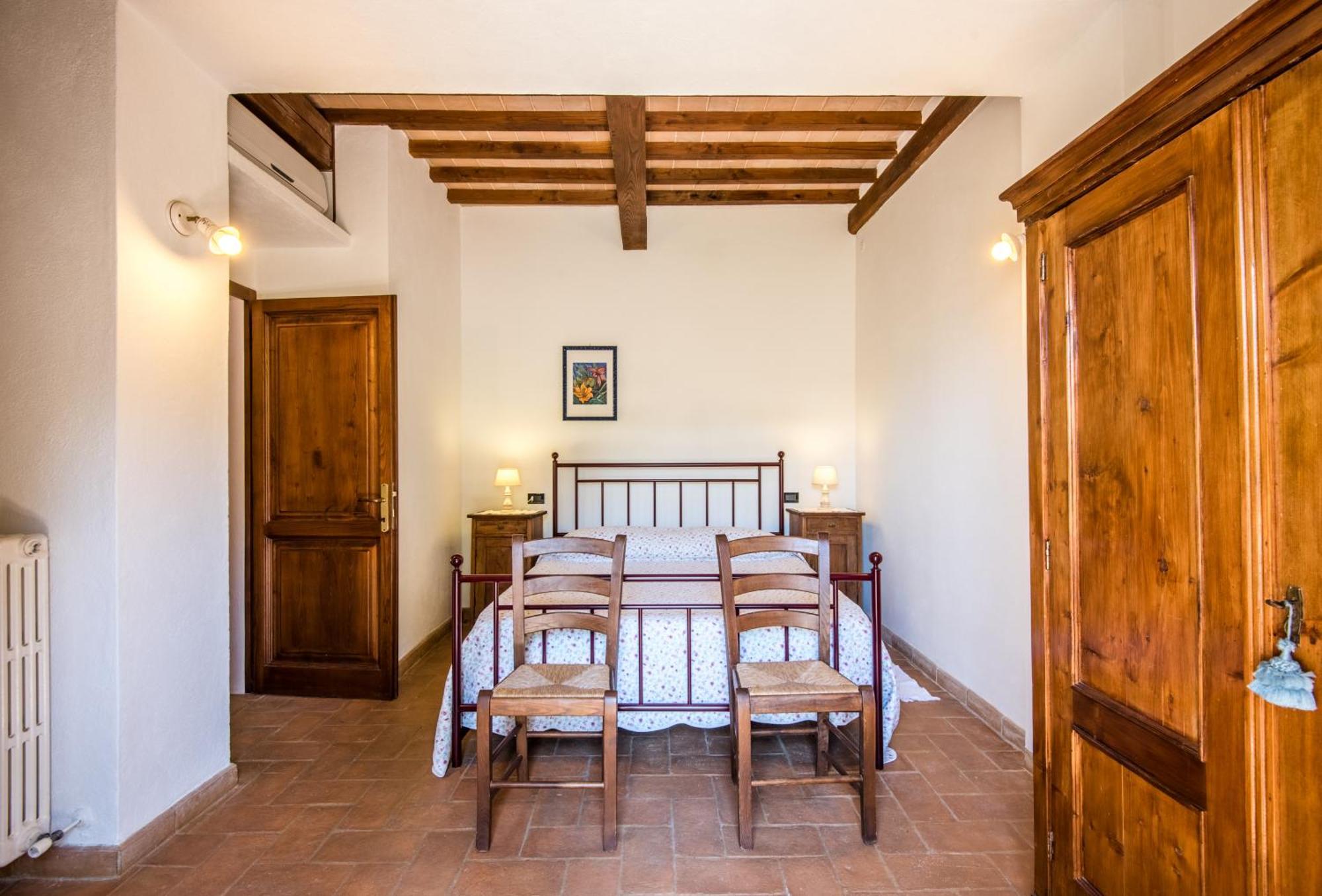 Glicine Apartment Podere Giardino Montalcino Extérieur photo